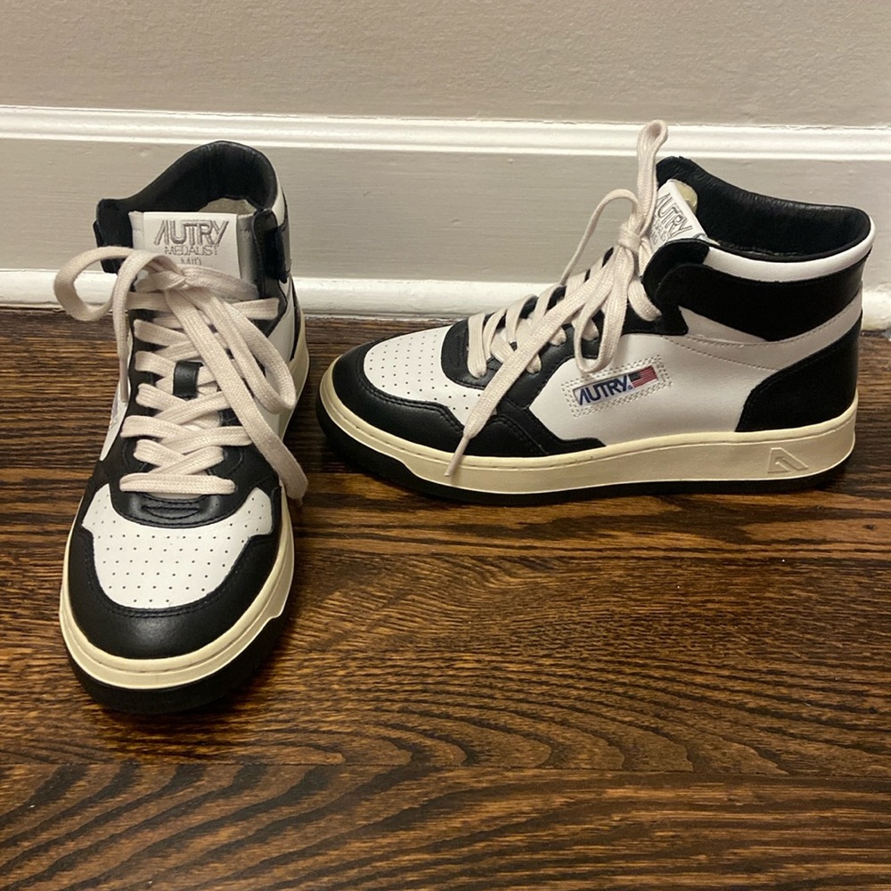 Autry Medalist Mid Shoes
